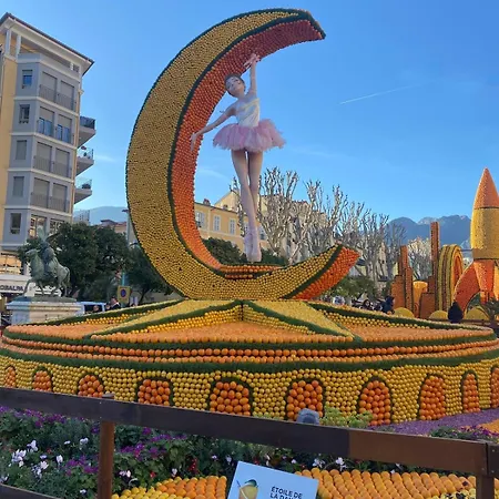 Front De - Parking Prive - Classe Meuble 3 Etoiles Menton
