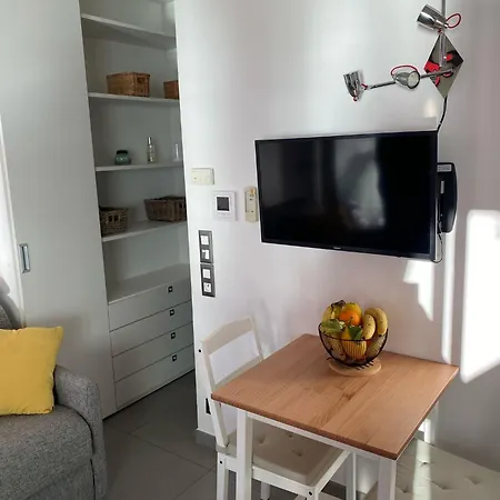 Front De - Parking Prive - Classe Meuble 3 Etoiles Apartment *